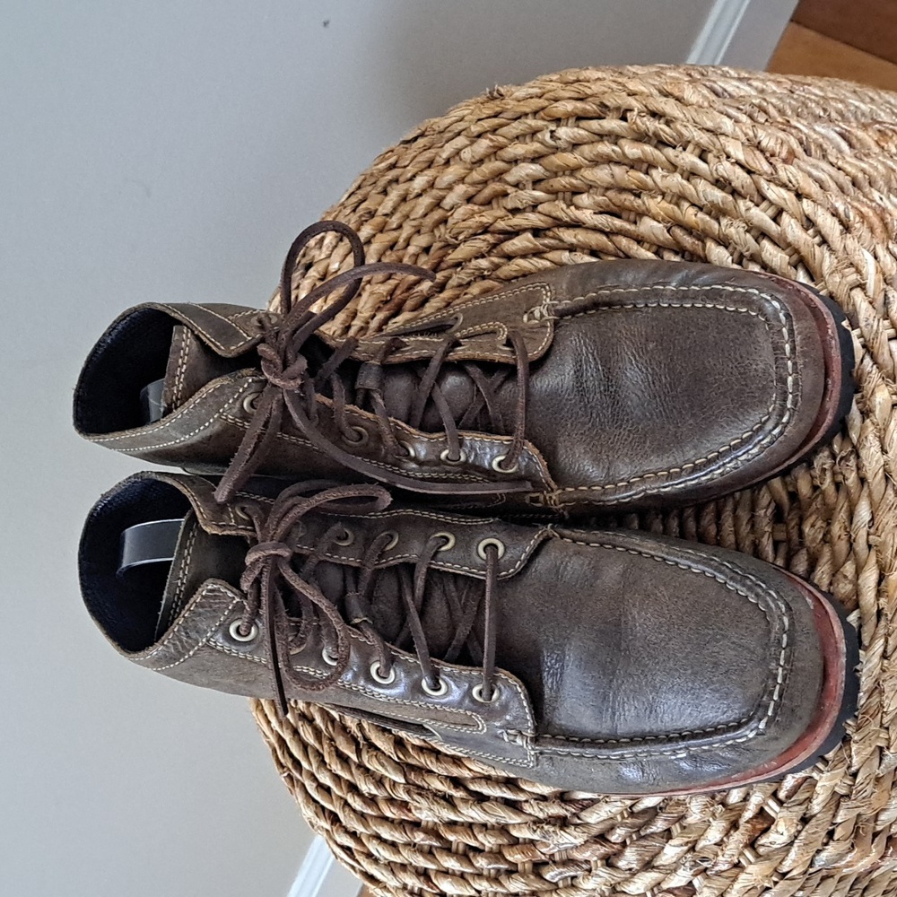 Cole Haan Men's Textured Brown Leather Boots Lace Up Thick Treds Size 10.5 - Picture 3 of 8